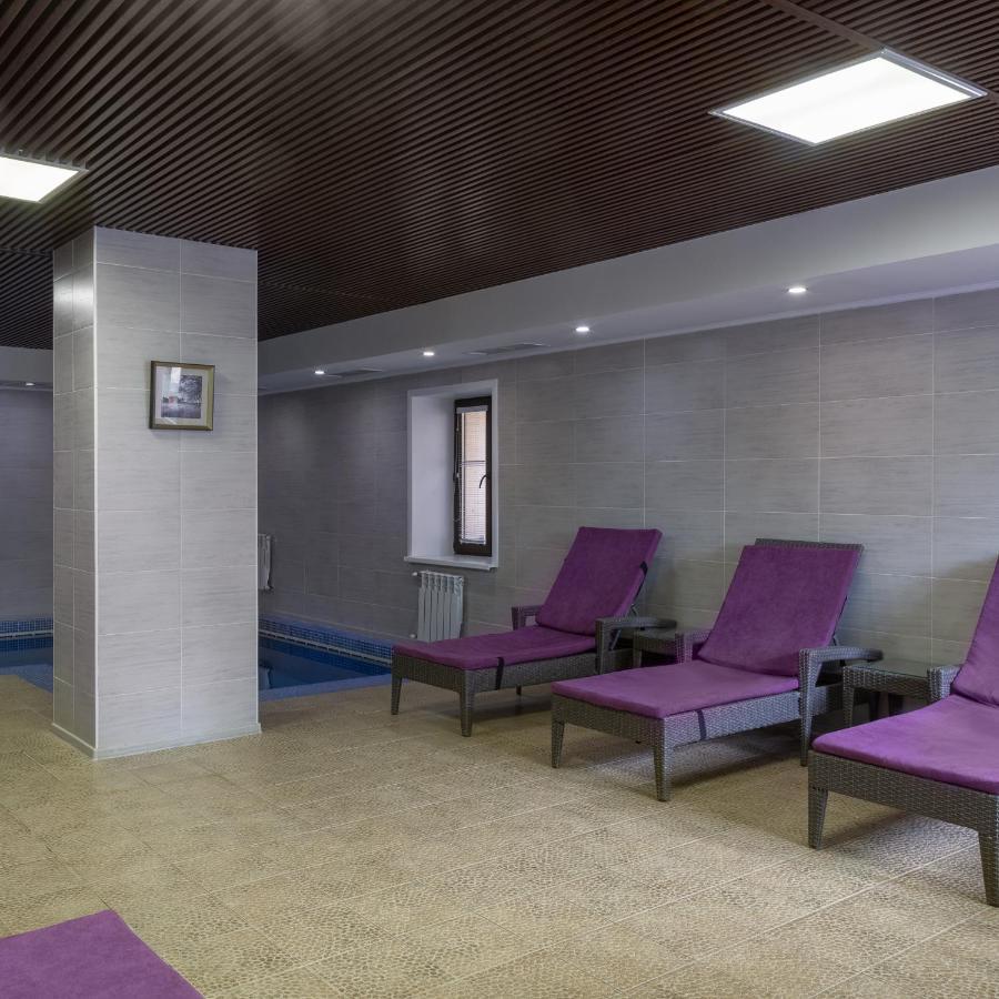 Park House Hotel Barmashino Buitenkant foto
