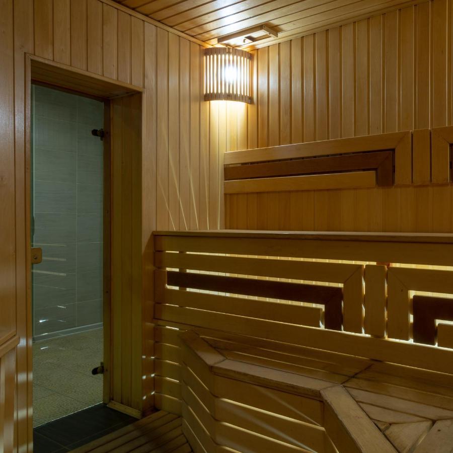 Park House Hotel Barmashino Buitenkant foto